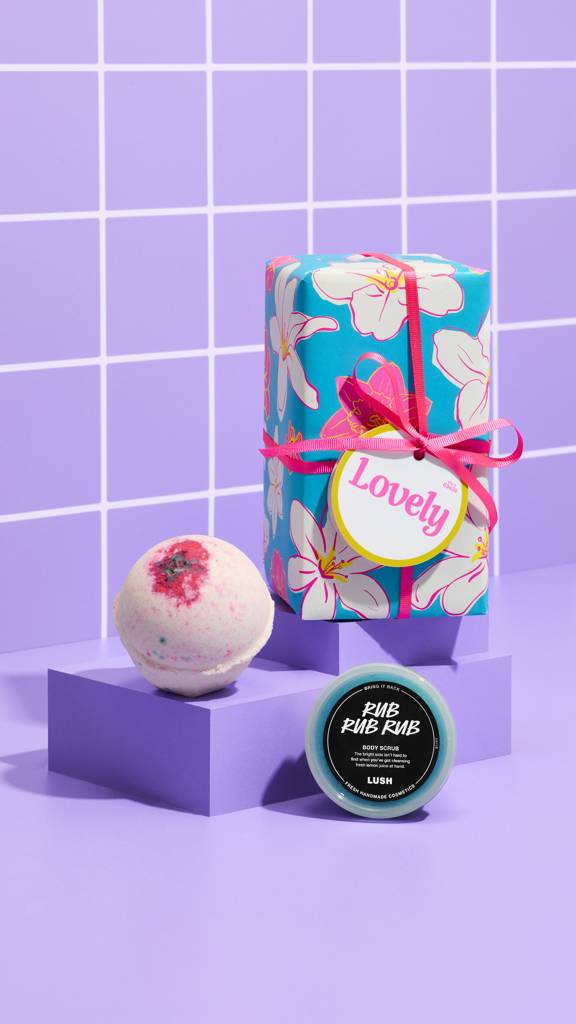 Lovely - Each